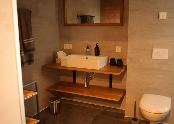 Familien- & Hundefreundliches Belladonna, Eingezaeunter Garten, 2 Baeder, Hochwertig & Neu Дом отдыха